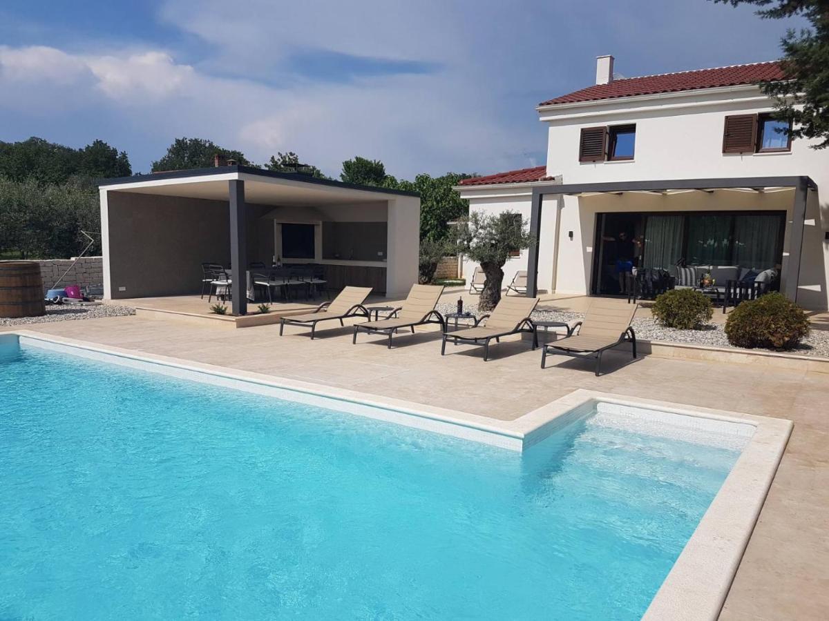 Villa Caprice - Krk Milohnici Экстерьер фото