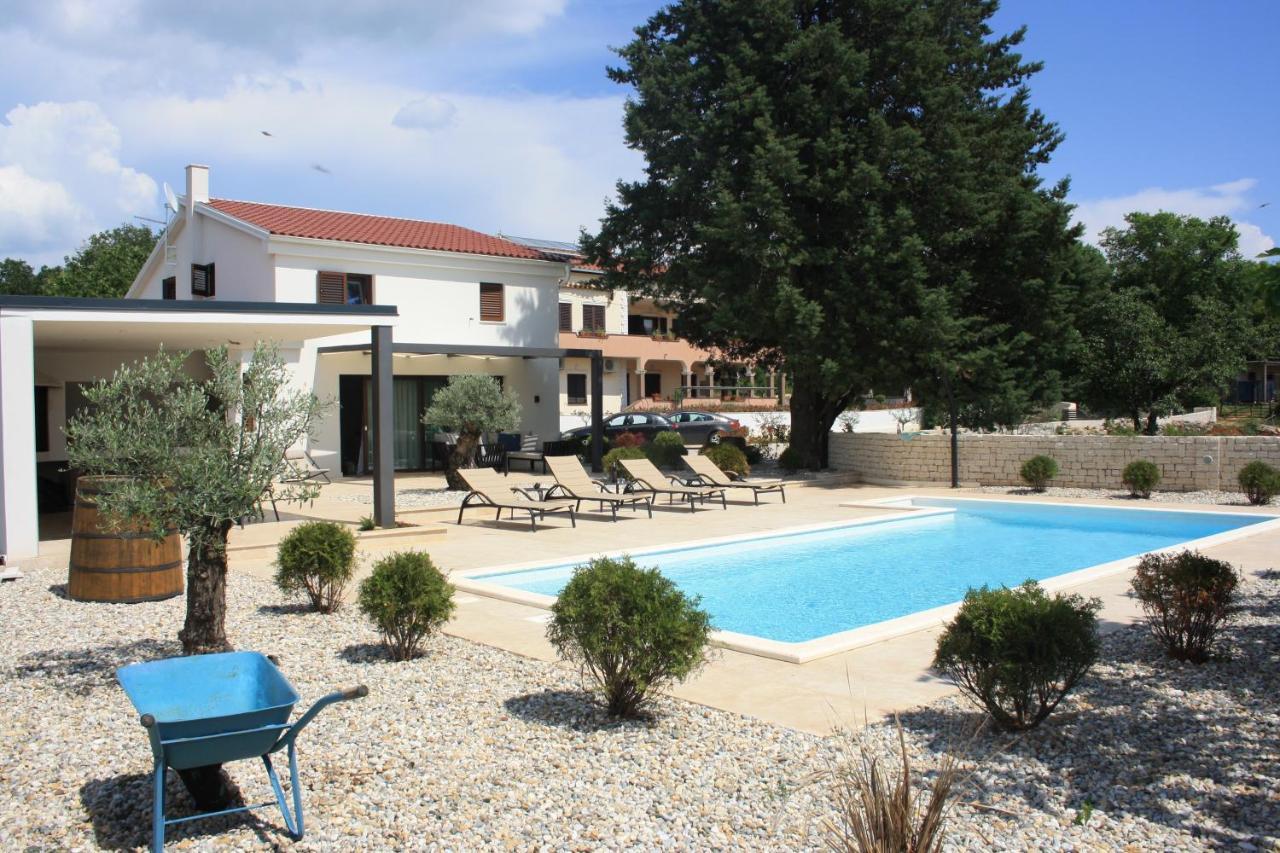 Villa Caprice - Krk Milohnici Экстерьер фото