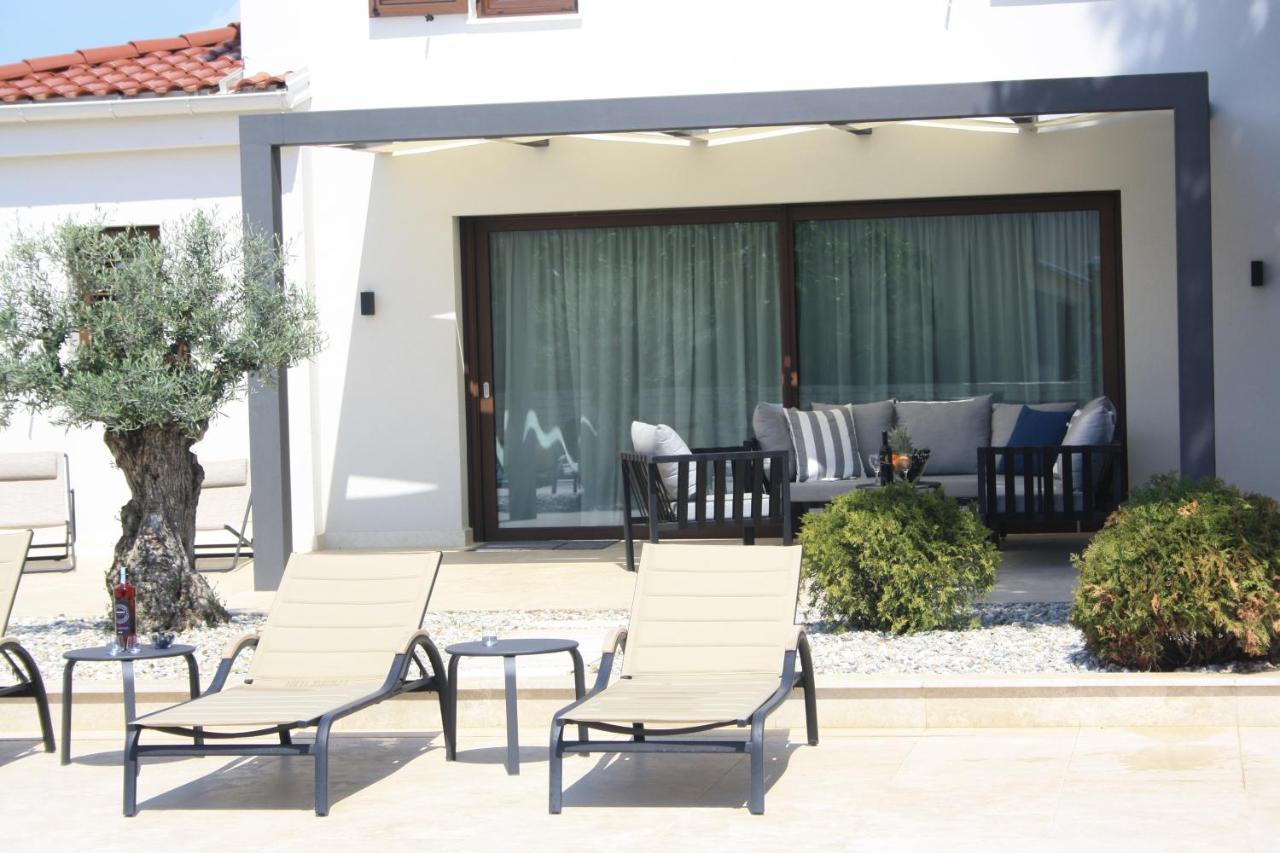 Villa Caprice - Krk Milohnici Экстерьер фото