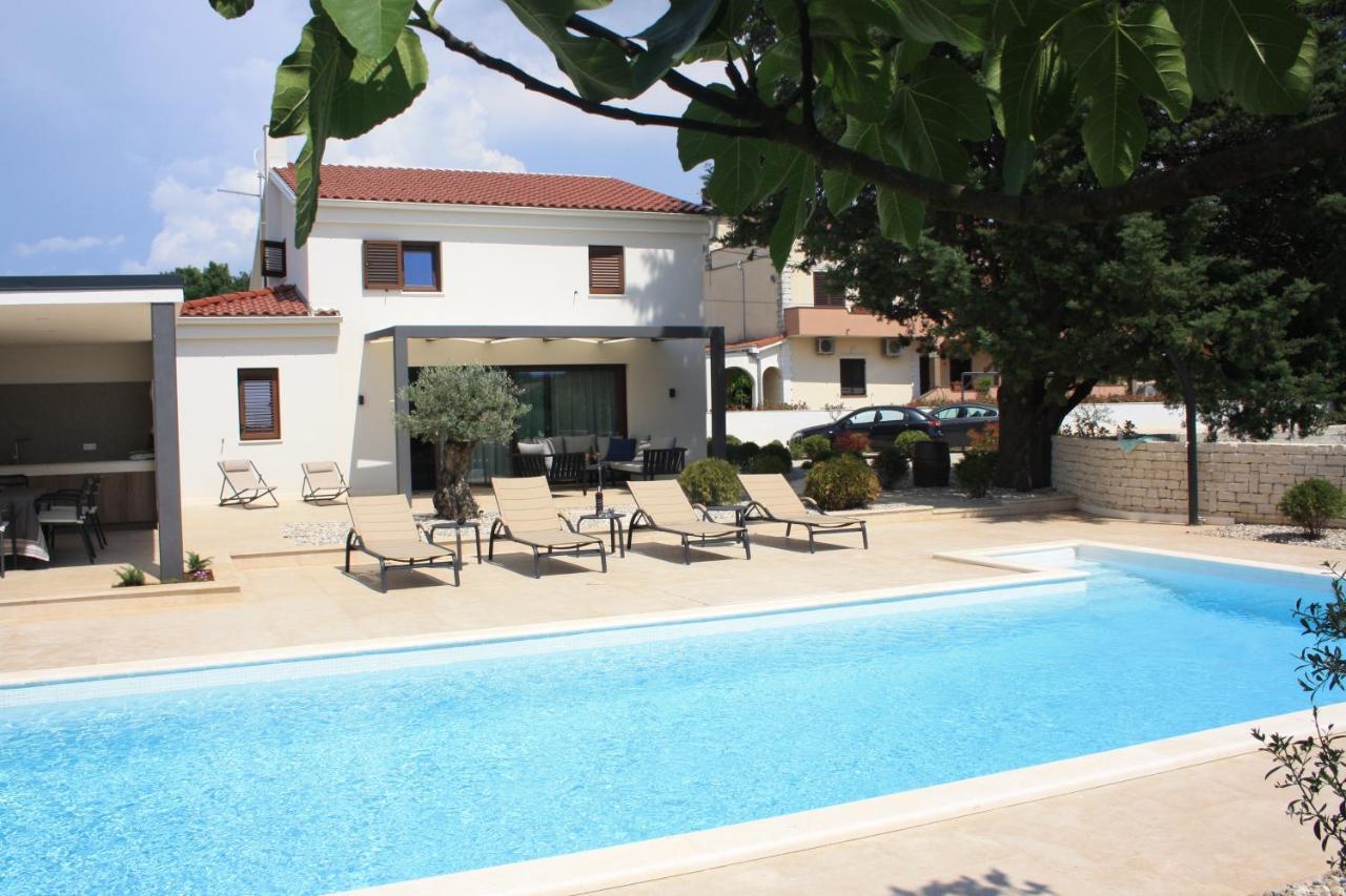 Villa Caprice - Krk Milohnici Экстерьер фото